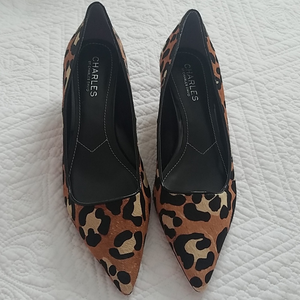 Brand New Charles by Charles David Size 8M